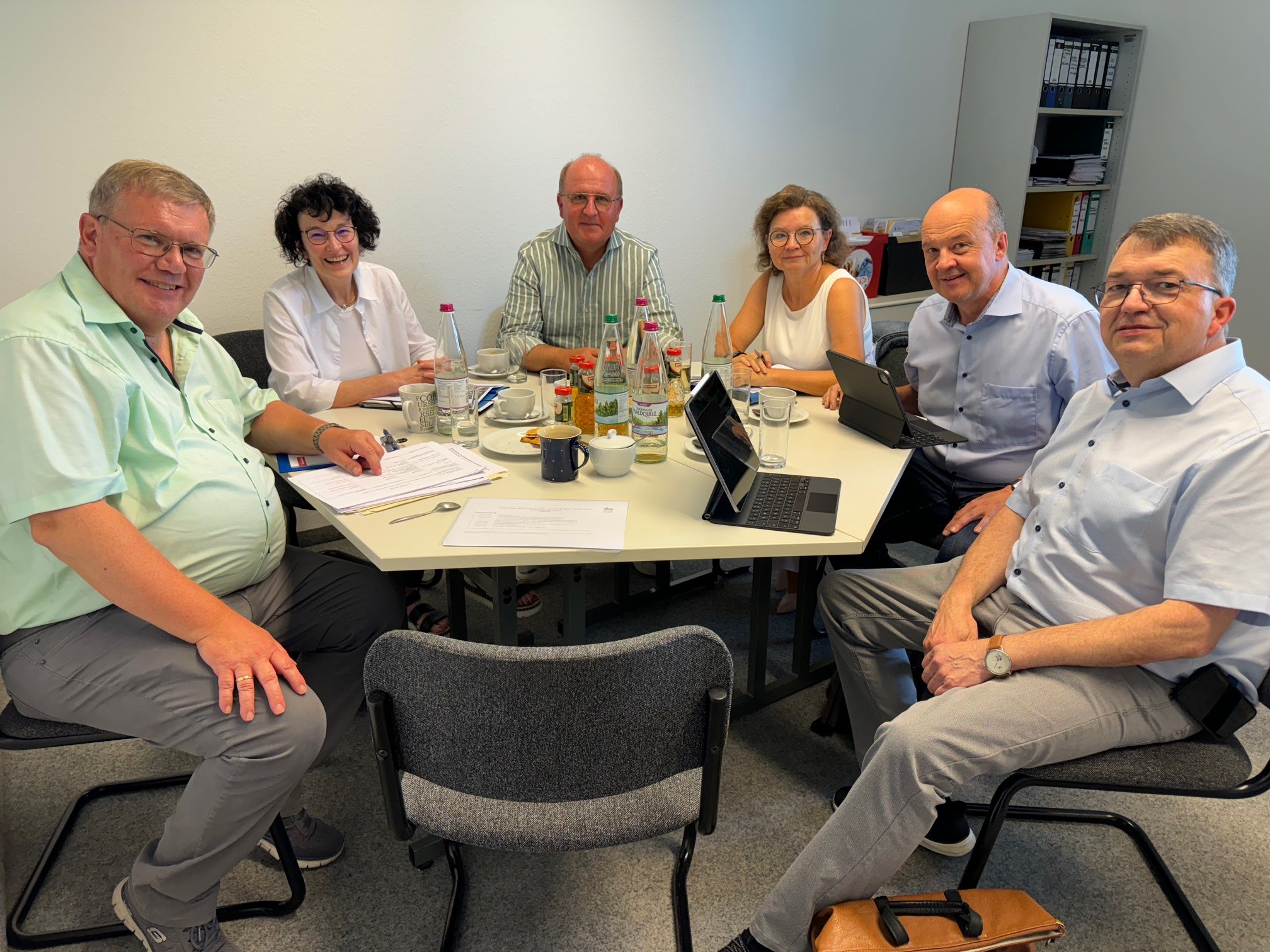 Netzwerktreffen mit Erfahrungsaustausch von Vertretern der Wirtschaftsministerien aus dem Saarland, Thüringen und Sachsen-Anhalt, unter Beteiligung der Handelsvertreter aus den jeweiligen Bundesländern.